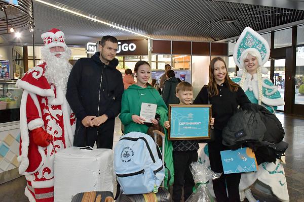 Рекордного за 100 лет туриста встретили в Сочи