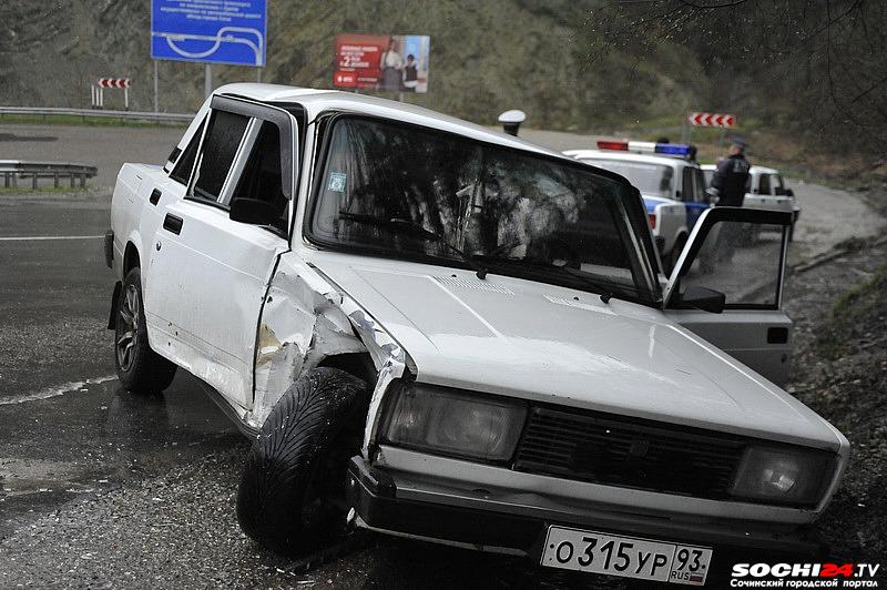 Турист ужаснулся, когда в Абхазии чуть не лишился машины