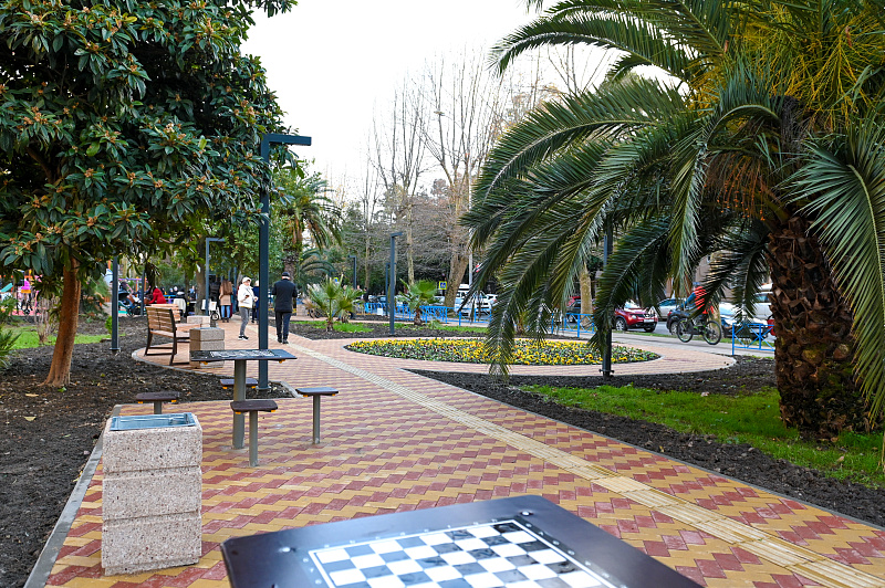 К Новому году в Сочи открыли новый сквер