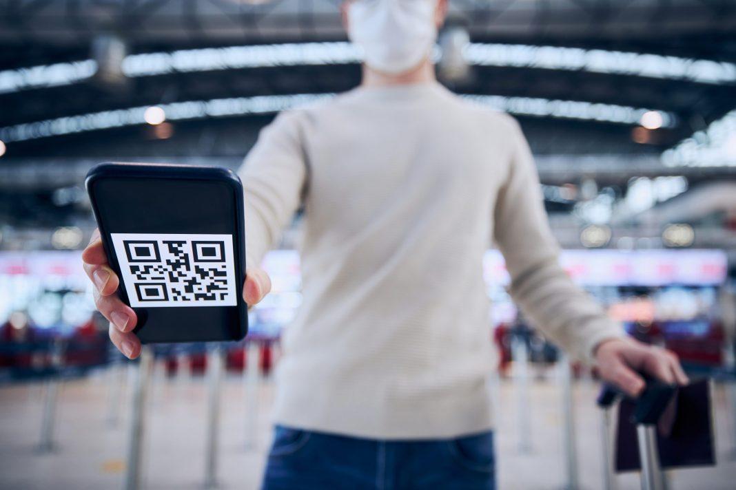 Введут ли QR-коды из-за заболеваемости гриппом и ОРВИ в России?