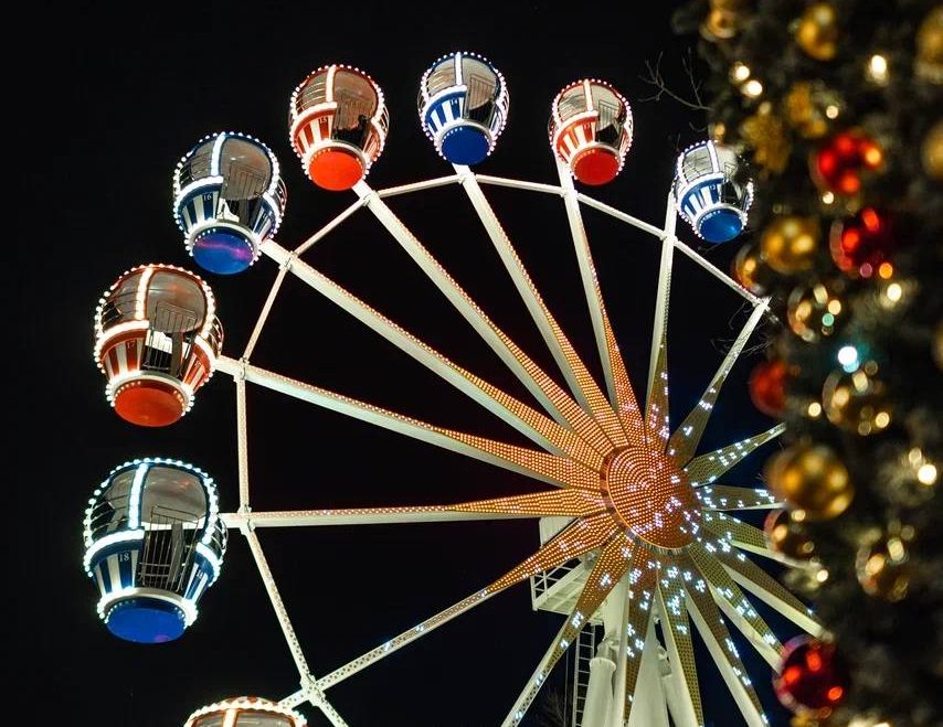 В парке Ривьера в Сочи открылось новое колесо обозрения