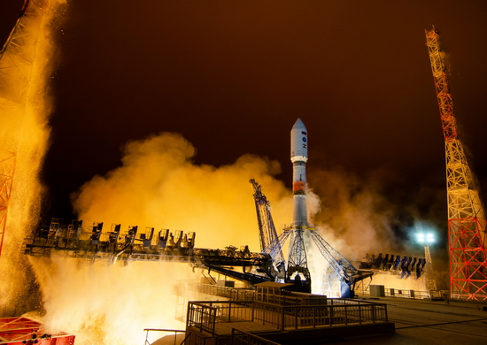 Космонавт предложил решить политические проблемы отправкой лидеров крупных стран в космос
