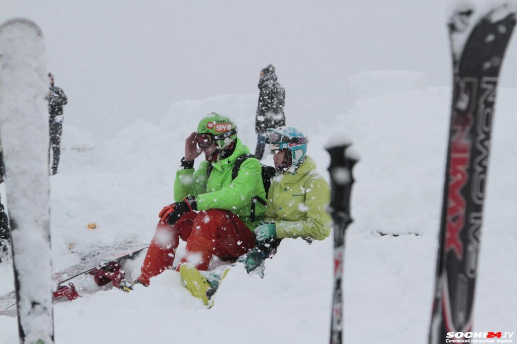 В Сочи курорт «Роза Хутор» частично открывает трассы для катания