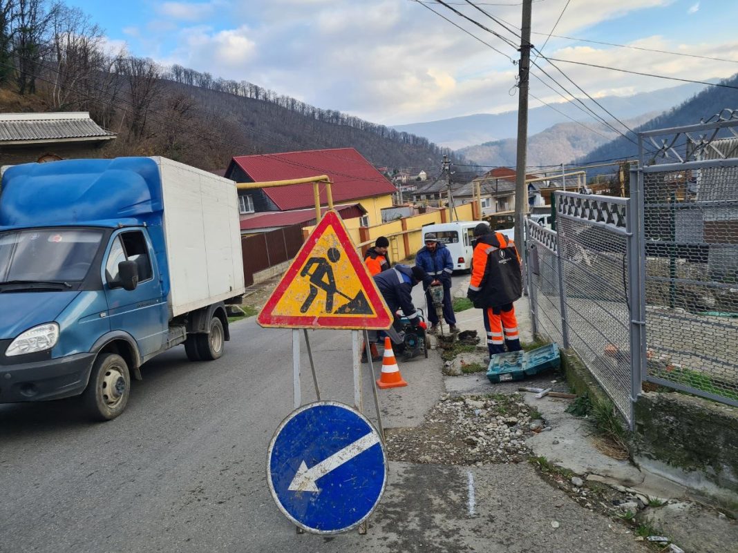 «Водоканал» закончил ремонт 6-метрового водовода в Сочи