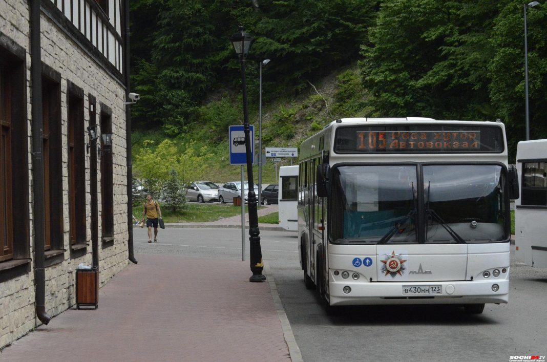 В Сочи задержан водитель автобуса, он подверг пассажиров опасности