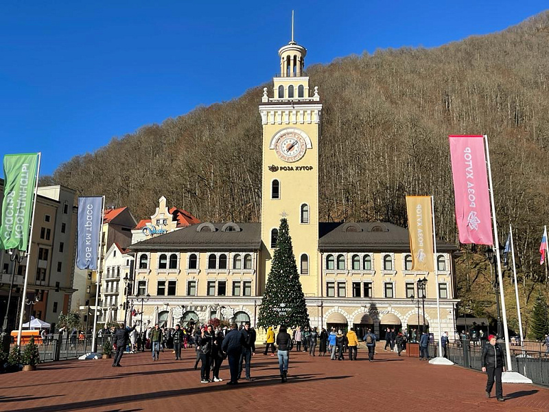 В Сочи отдыхают почти 80 тысяч человек, в горном кластере отели заполнены на 80%