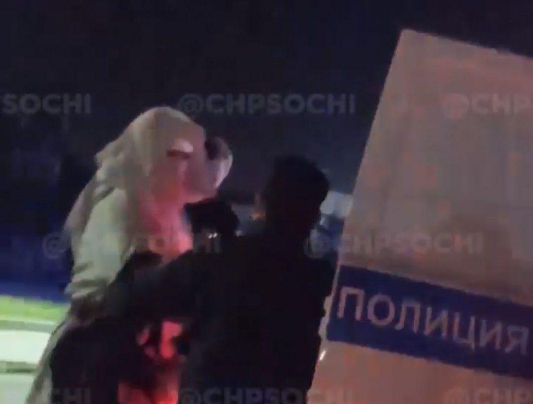 За что вы его? В Сириусе задержали ассасина (ВИДЕО)