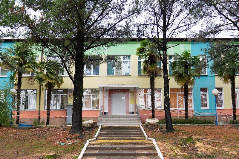 До конца лета 2023 в Сочи построят новый блок детского сада №125