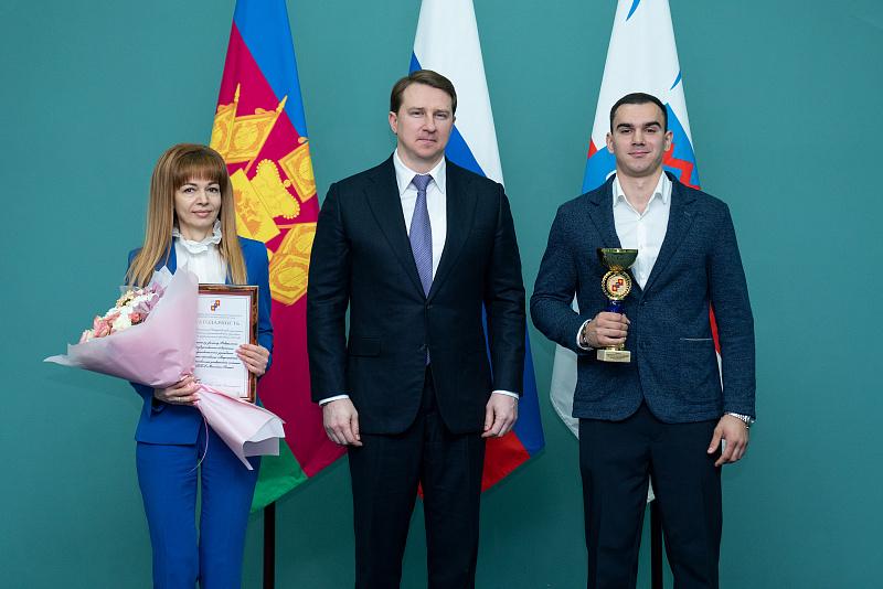 Пропаганда ЗОЖ: глава Сочи встретился со спортивной молодежью