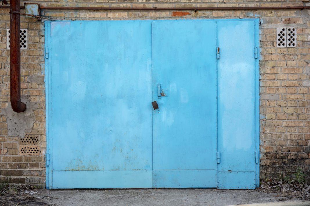 В Сочи можно купить гараж-таунхаус за 15 млн рублей: за что такие деньги?