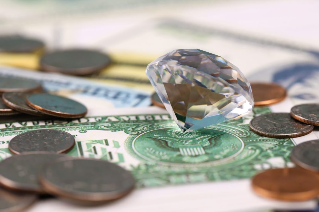 Отныне россияне могут купить инвестиционные бриллианты без НДС 20%