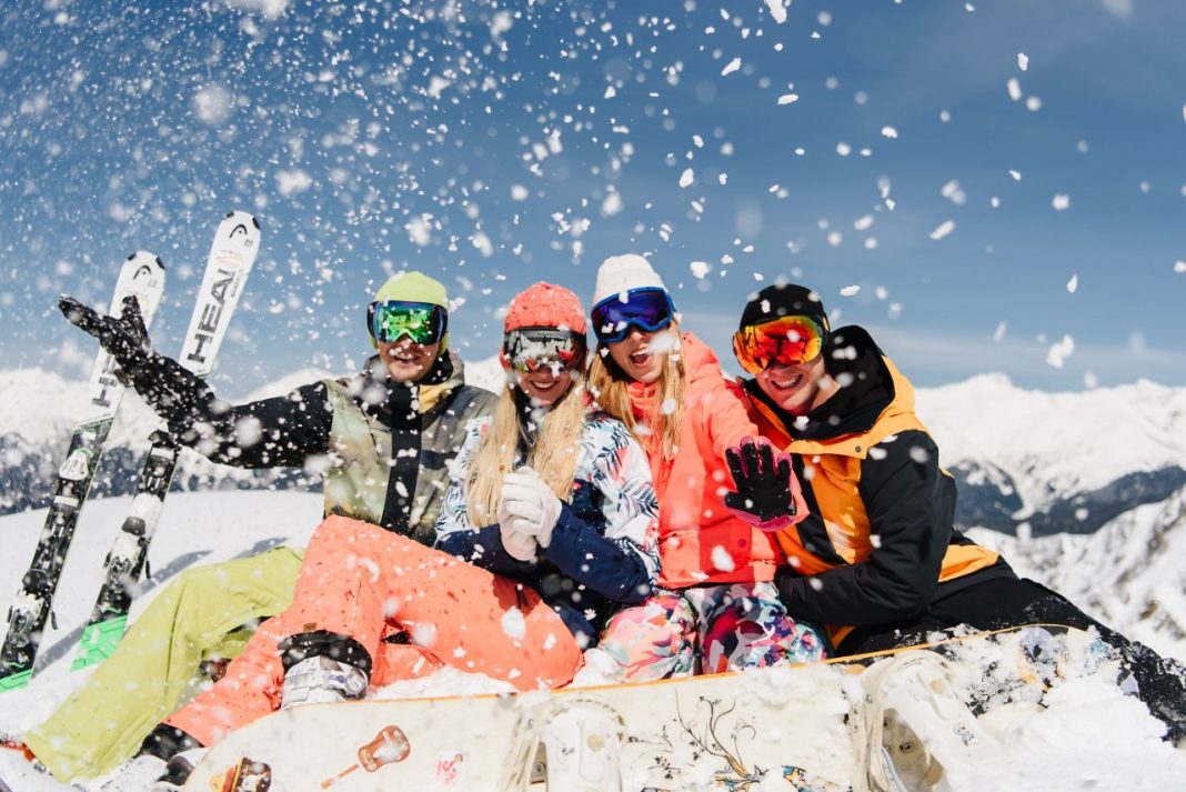 Всю зиму на «Роза Хутор» будут проходить любительские детские соревнования по горным лыжам и сноуборду