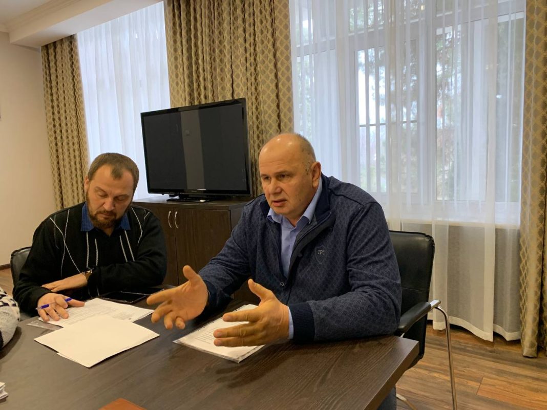 В избирательном округе депутата ЗСК Бориса Юнанова прошёл приём граждан