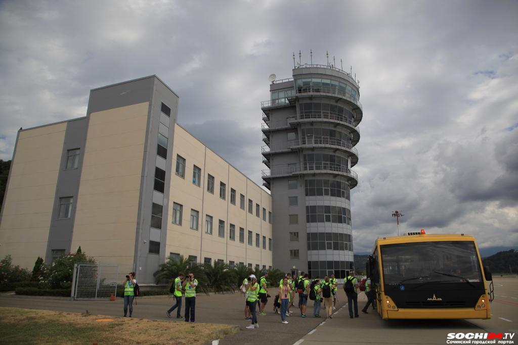 Воздушная крепость: во что превращают аэропорт Сочи ради безопасности?