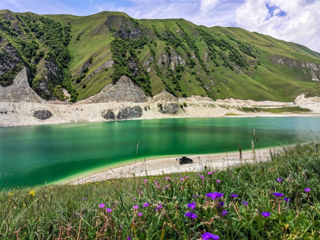 Сначала было страшно: голландец рассказал, чем Чечня напомнила его родину