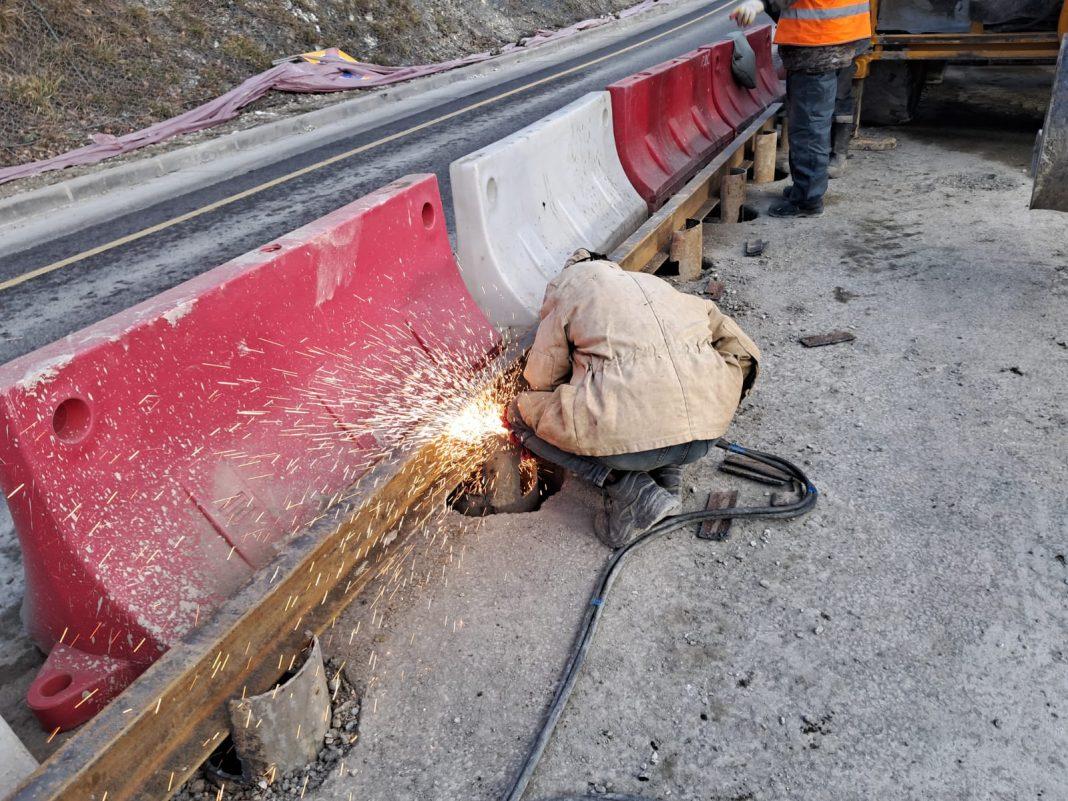 Сочи без дороги не останется: дорожники продолжают стабилизировать ситуацию в Дедеркое