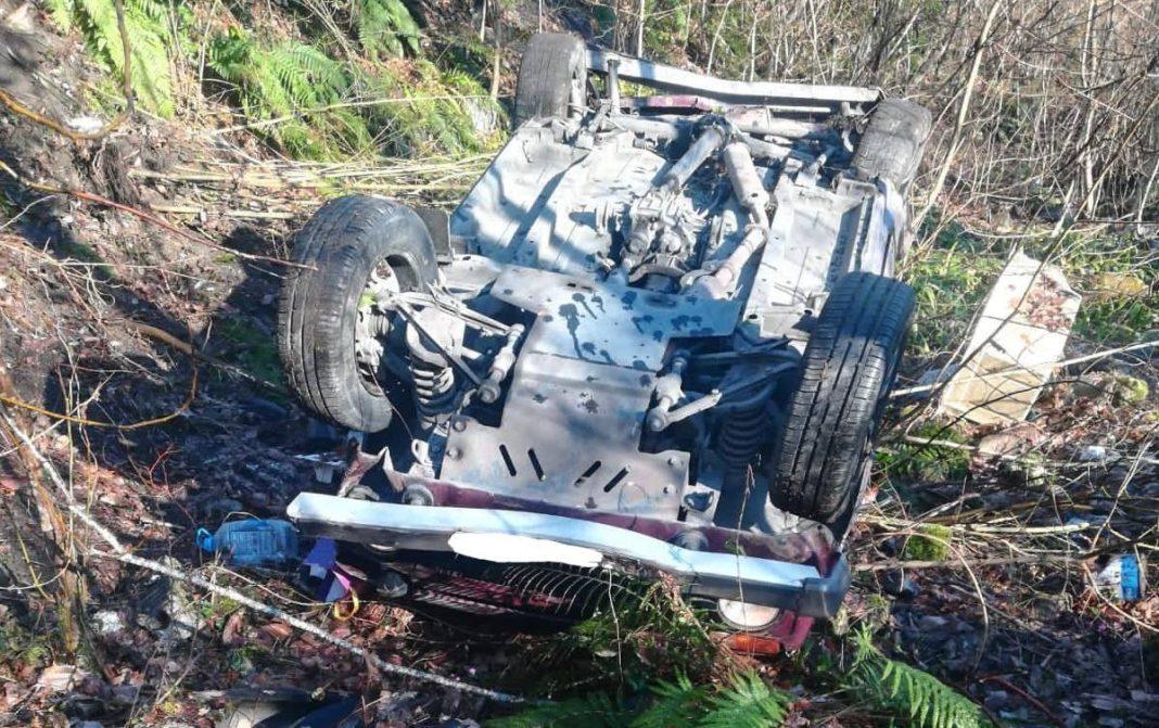 В Сочи «Лада» вылетела с дороги и перевернулась, пострадал ребёнок