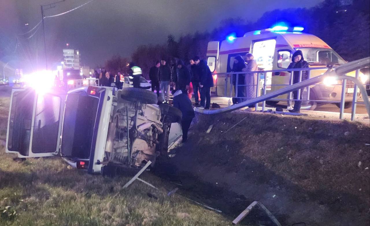 Смертельная авария на трассе Адлер-Красная Поляна в Сочи: погиб водитель -  Городской портал Сочи | Sochi24.tv - Все новости города