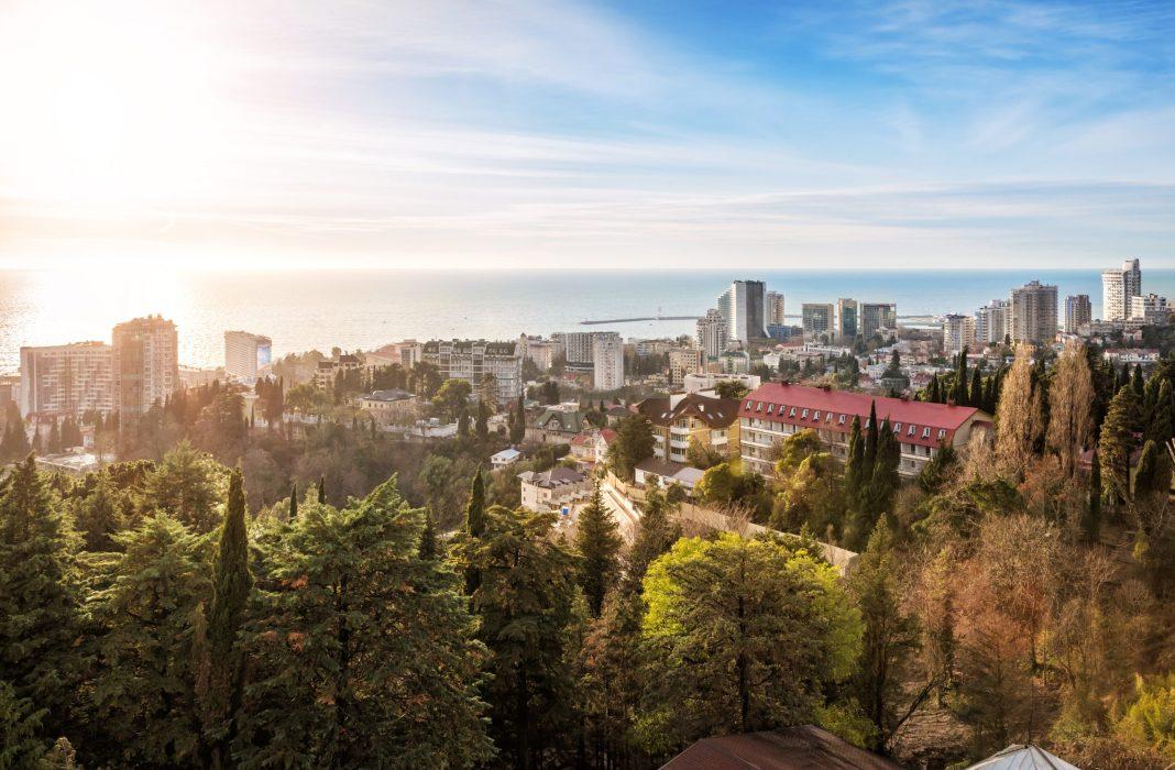 Вместо аварийного жилья в Сочи планируют построить новые дома