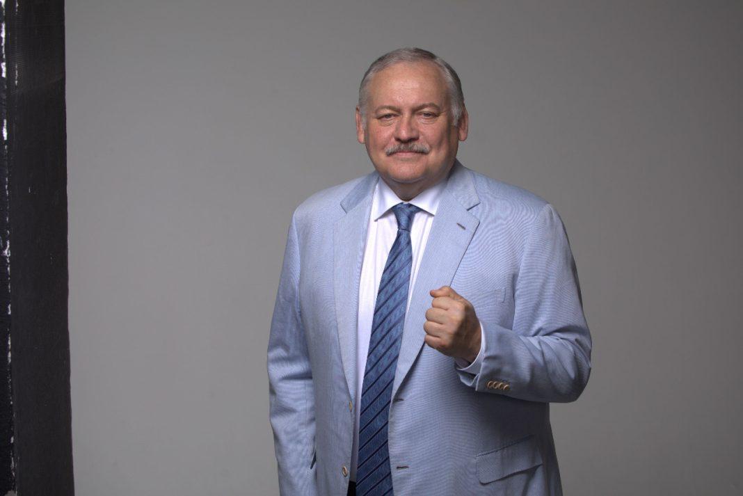 Константин Затулин контролирует ремонт улицы Изумрудной в Сочи