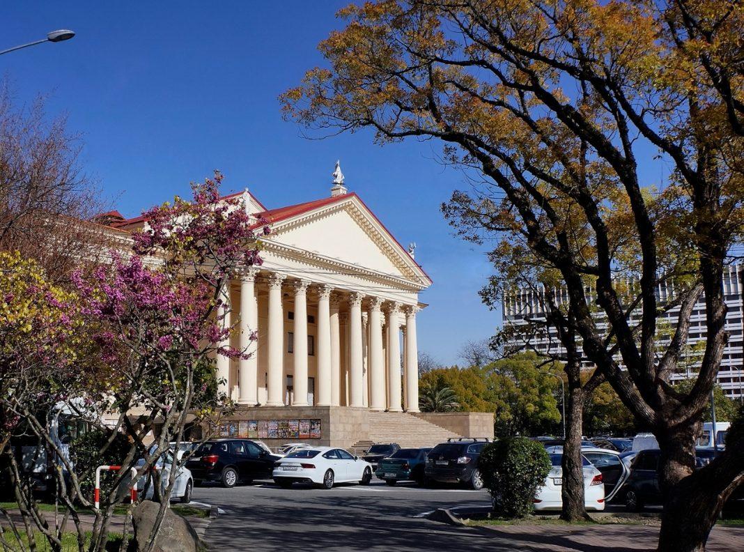 Зимний театр Сочи готовят к реставрации с помощью коптеров: повлияет ли это на график мероприятий?