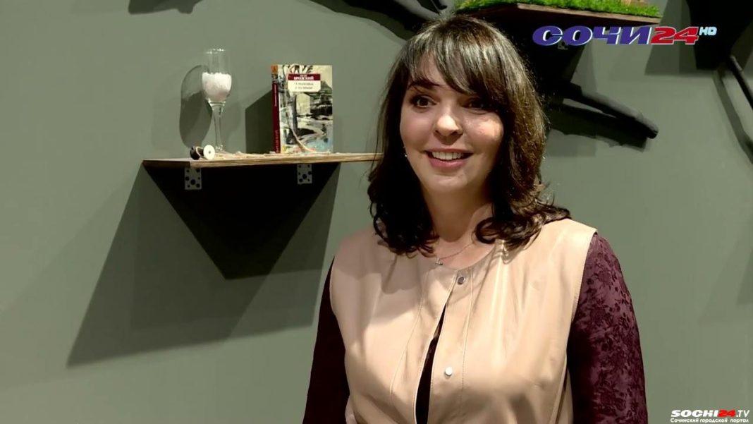 Утоляет культурный голод: «Новому театру Сочи» — три года (ВИДЕО)