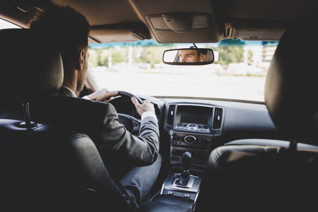 Скрутил пробег — плати миллион: в России могут ввести штрафы за «потерянные» километры