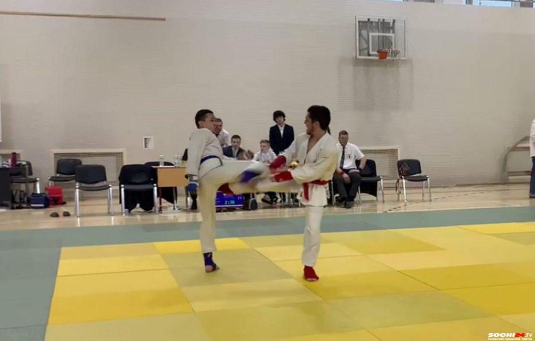 Уверенно идет на Азиатскую олимпиаду 2023: сочинец завоевал серебро на турнире по джиу-джитсу в Москве