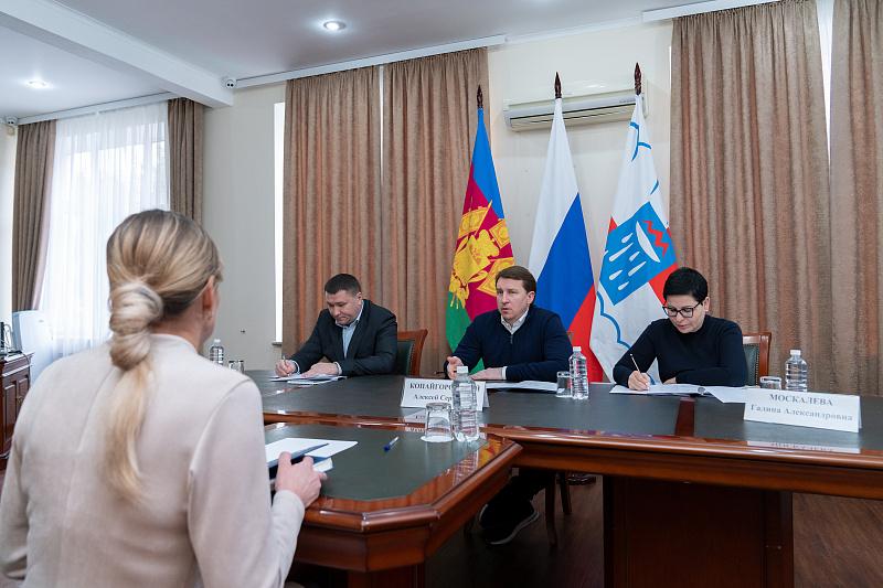 Жители этого района Сочи рассказали мэру о своих проблемах: когда же их решат?