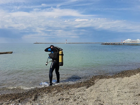До конца мая пляжи Сочи будут обследовать водолазы