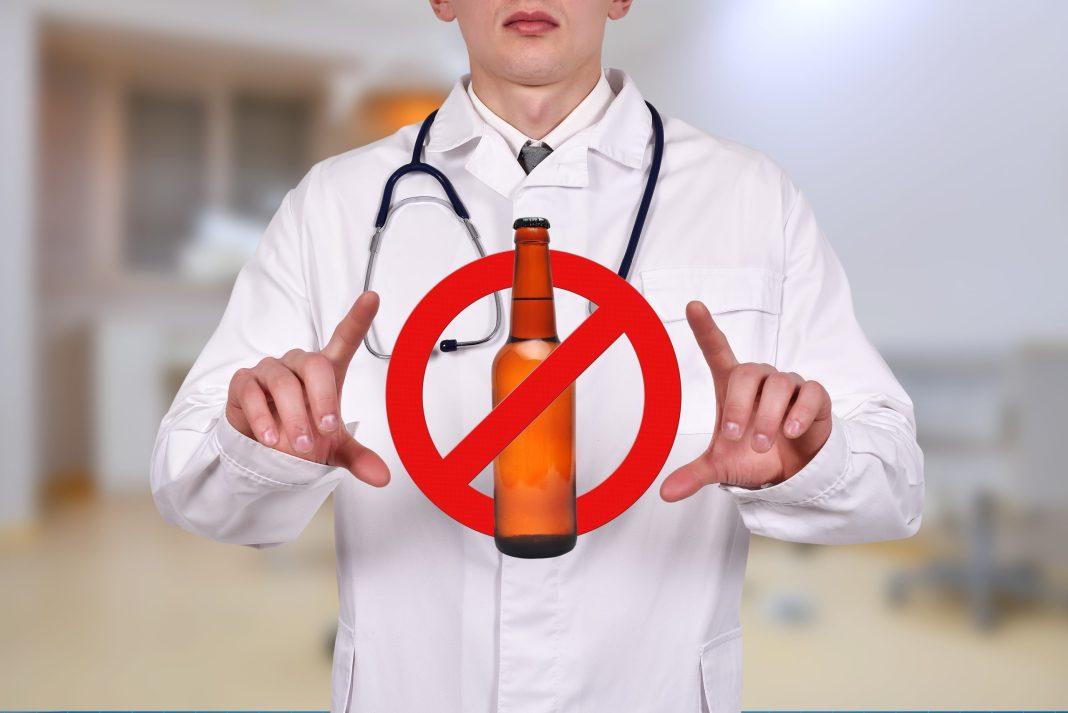 Алкоголь и ЗОЖ не совместимы: почему — объясняет врач