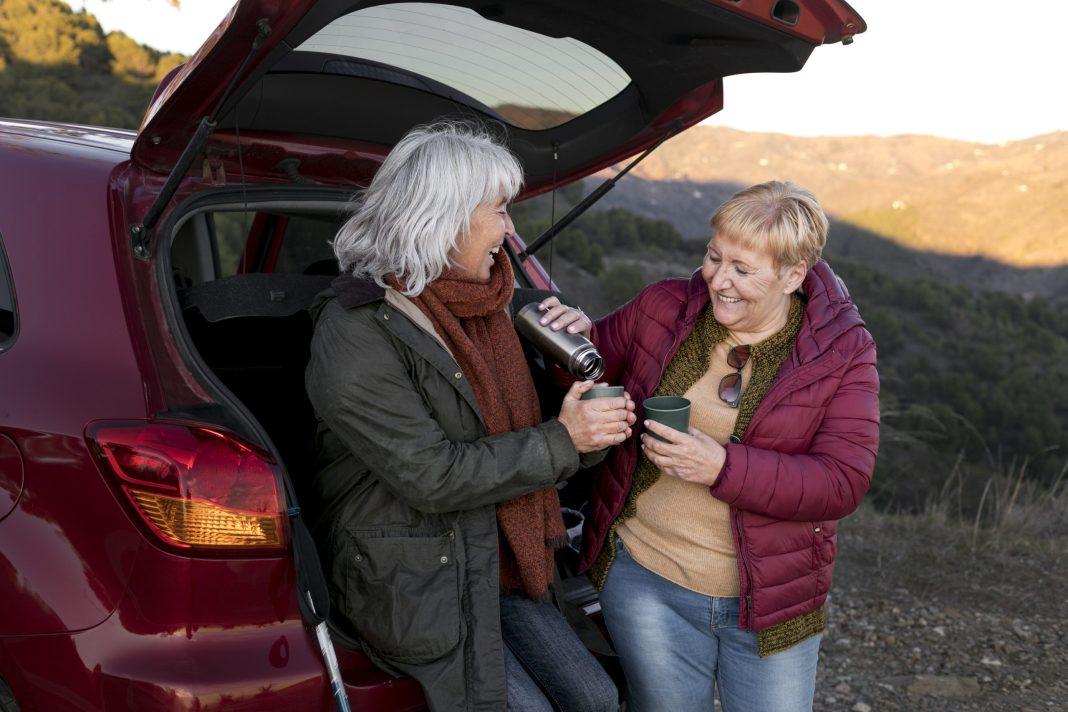 Уехали из США в 80 лет: зачем две пенсионерки отправились покорять мир в таком возрасте?