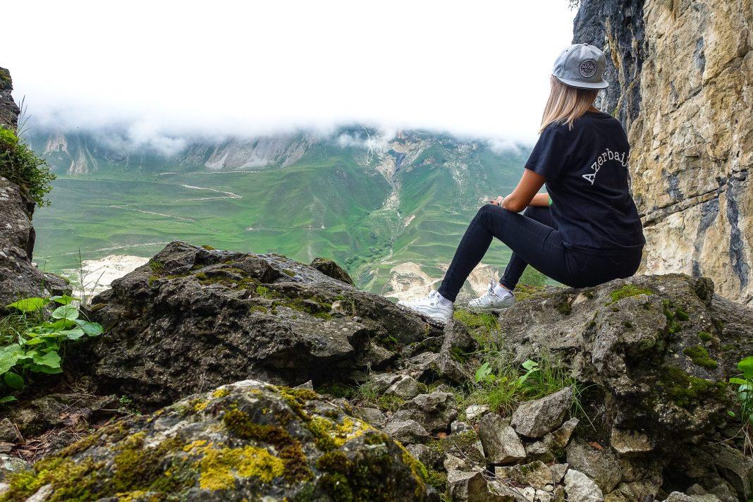 Блогер показал, как выглядит «завтрак для русских» в Дагестане, и рассказал, сколько он стоит