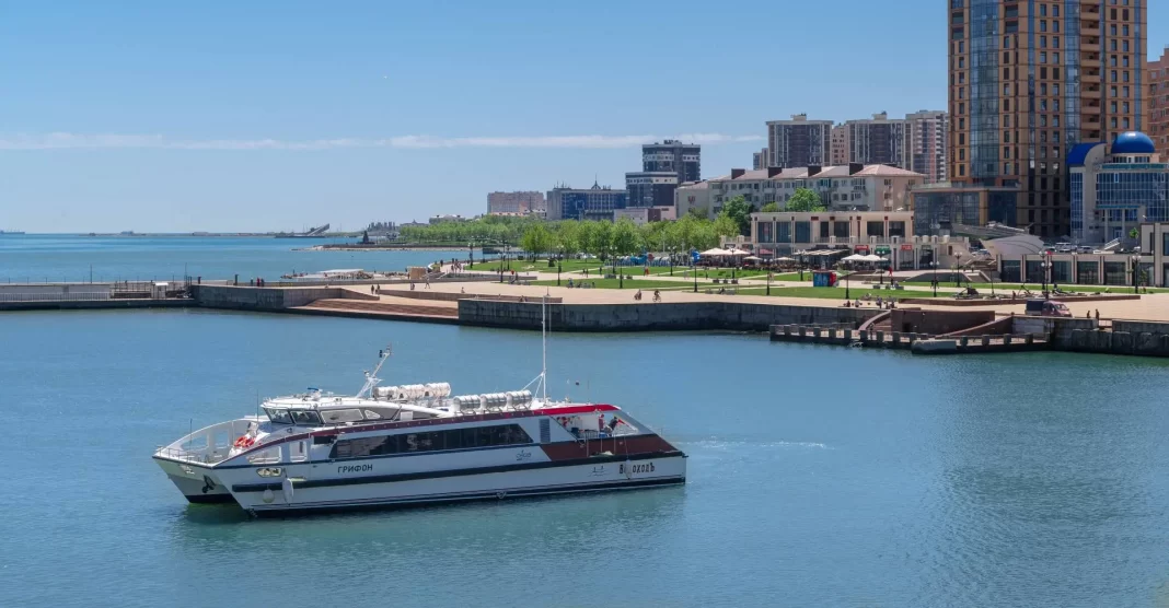 Первый рейс «морского такси» из Сочи в Геленджик и Новороссийск отменён