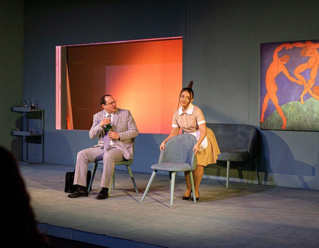 Лучше один раз увидеть, чем 100 раз услышать: жителей Сочи в последний раз приглашают на спектакль «Женитьба»