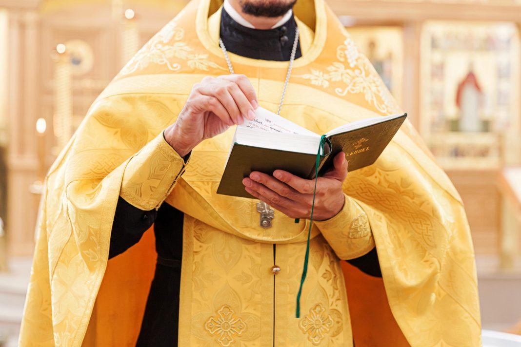 Бог в помощь: РПЦ опубликовала молитву по случаю поиска работы