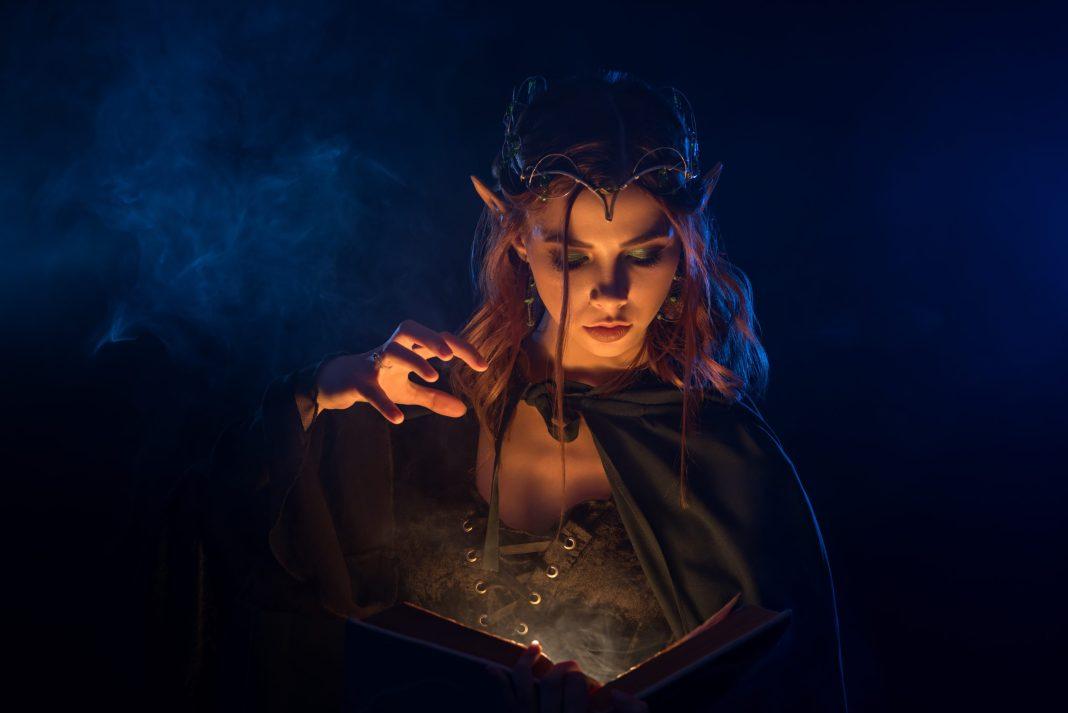 Сочинские полицейские взяли под стражу «ведьму», похитившую 2 млн рублей