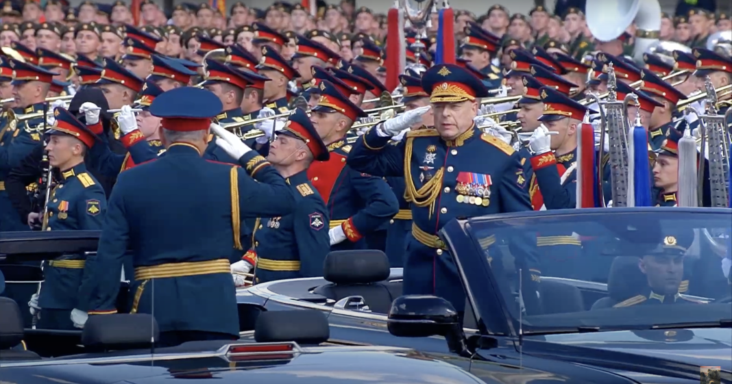 На Красной площади стартовал Парад победы 2023 года (Прямая трансляция)
