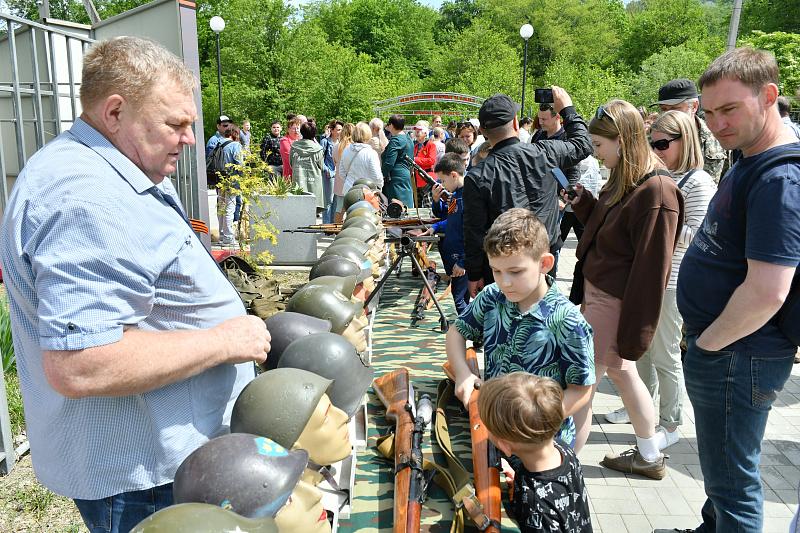 В Сочи открыли Сквер боевой славы
