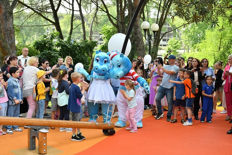 В День защиты детей в Сочи открылись 20 игровых площадок