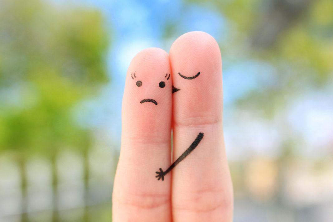 Домогаются везде: россиянка рассказала о злых москвичах и добрых сочинцах