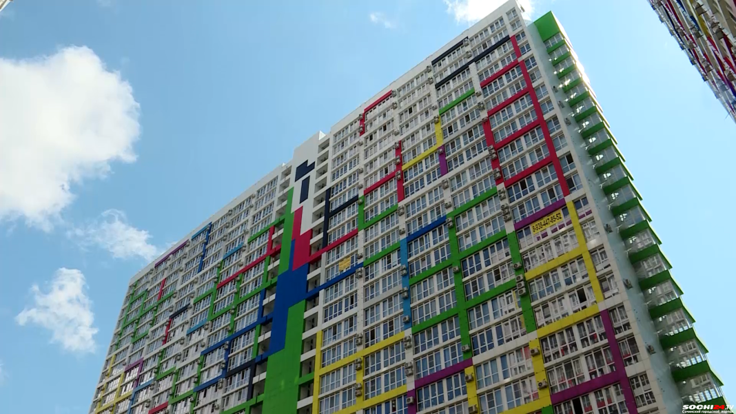 «Вакханалия происходит каждый вечер»: жители Сочи рассказали о своих проблемах в ЖК «Раз. Два. Три!»