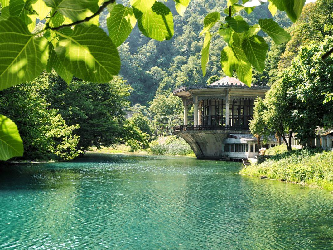 В Абхазию через Сочи на самолете и поезде: совсем скоро откроется новый туристический маршрут