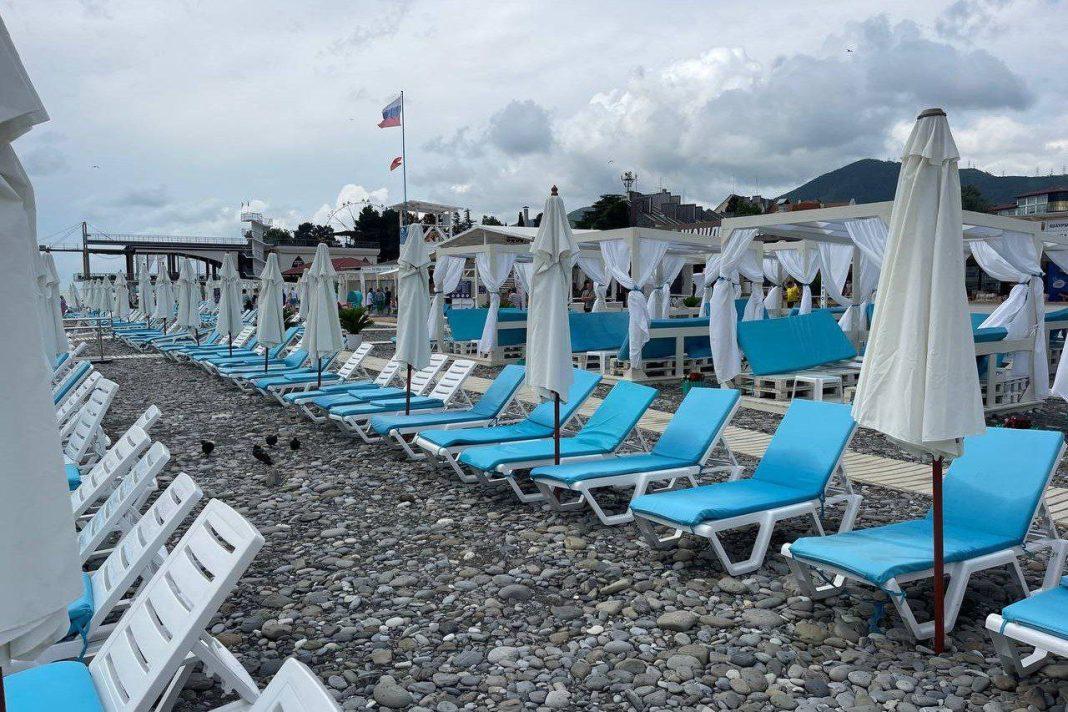 Синоптики назвали возможную дату открытия пляжей в Сочи