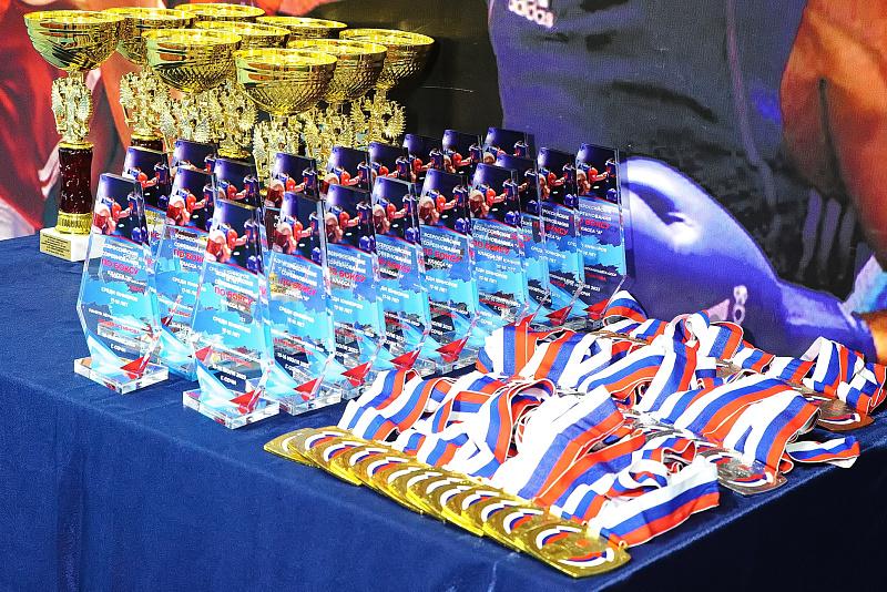 Юниоры, вперед! В Сочи проходят всероссийские соревнования по боксу