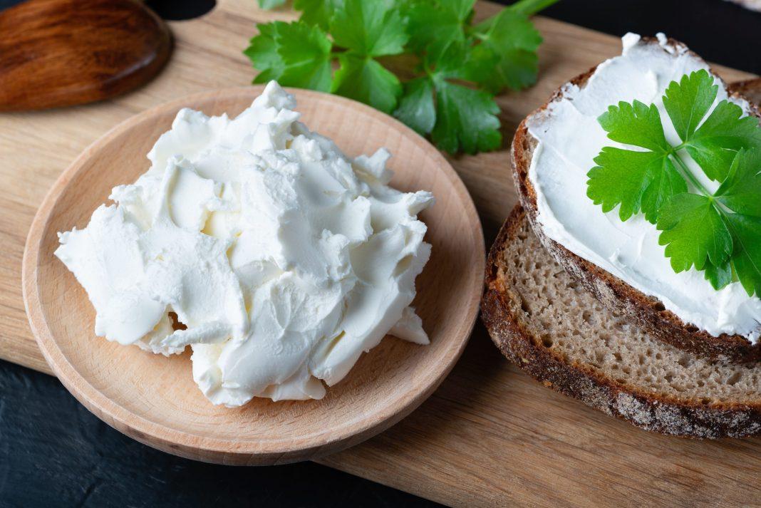 Самый вкусный и полезный: Роскачество опубликовало результаты исследования творожного сыра