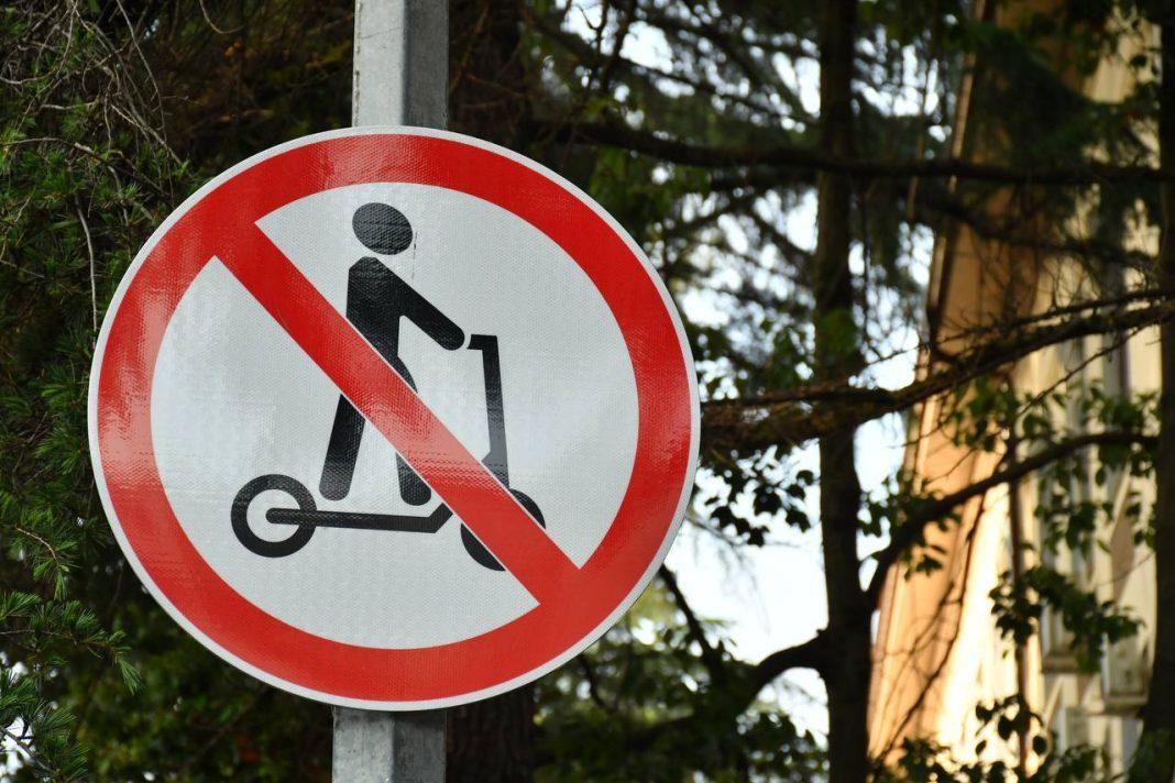 В Сочи запретили прокат самокатов: кататься на них где вздумается теперь тоже нельзя