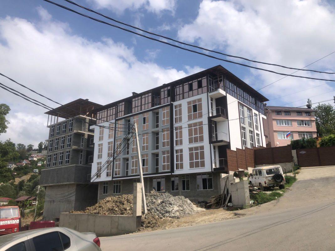 Снести, нельзя помиловать: в Сочи под удар попали очередные самострои