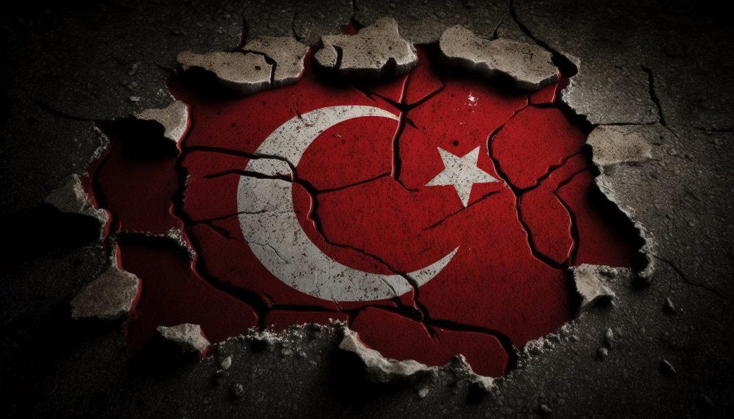 Прогнозы сейсмологов возбудили общественность: Стамбул стоит перед угрозой землетрясения?