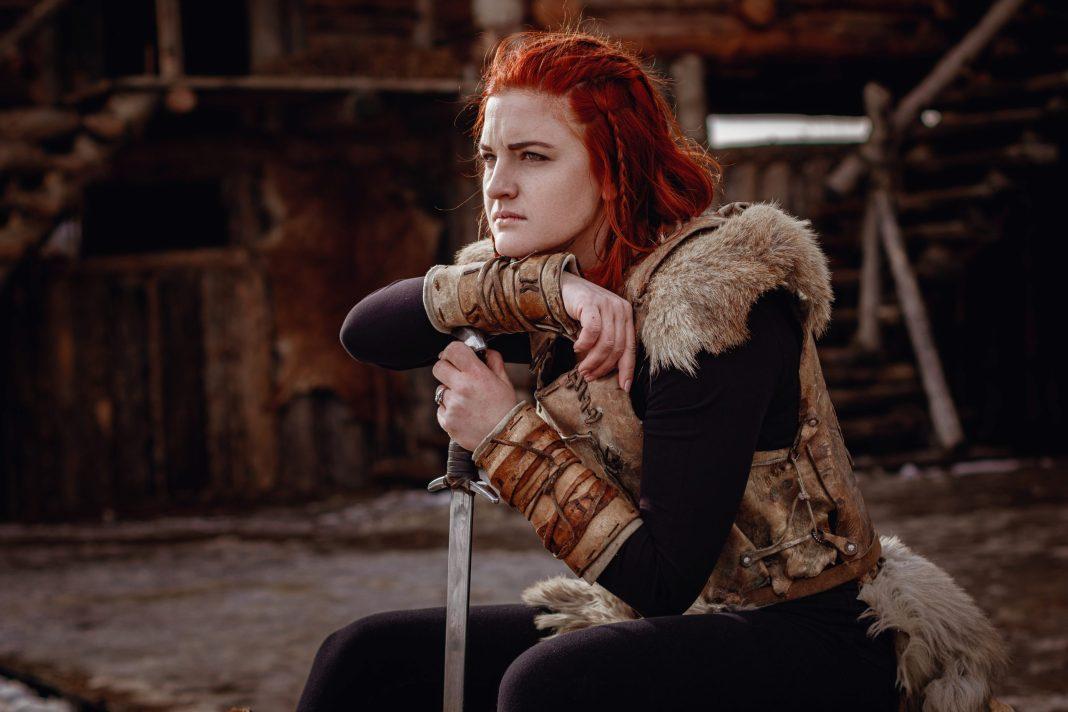 Бравая воительница: с помощью чего ученые смогли понять, что таинственная могила, найденная на острове Сцилли, принадлежит женщине?